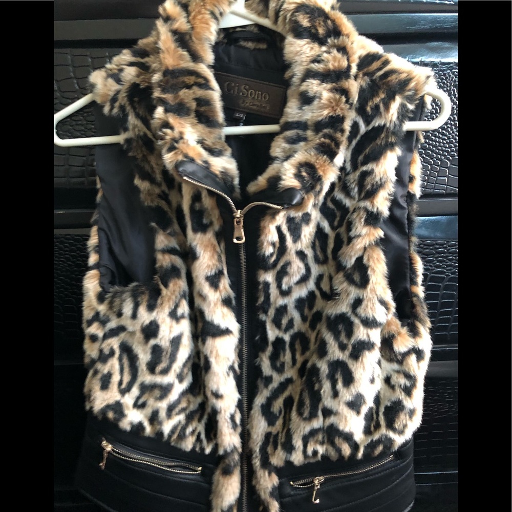 Fur vest